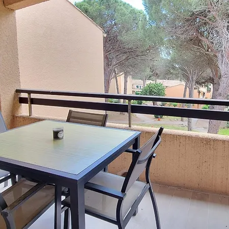 דירה Cozy Studio With Balcony And Shared Pool *